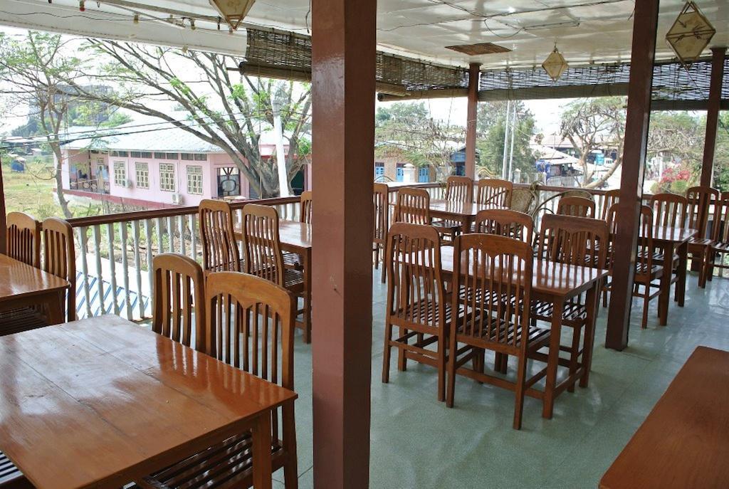 Bright Hotel Nyaung Shwe Ngoại thất bức ảnh